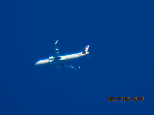 Airbus A321neo (N404AN)