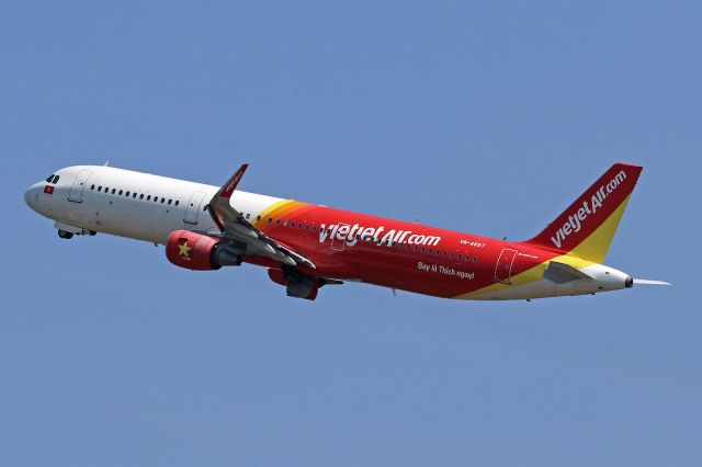 Airbus A321 (VN-A657)
