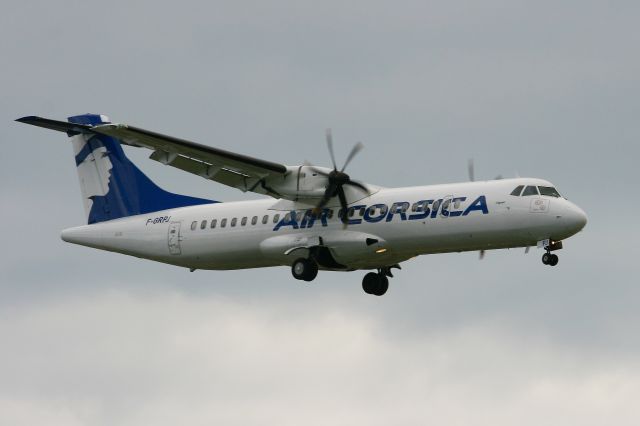 ATR ATR-72 (F-GRPJ) - ATR 72-212A, Short approach Rwy 32R, Marseille-Provence Airport (LFML-MRS)