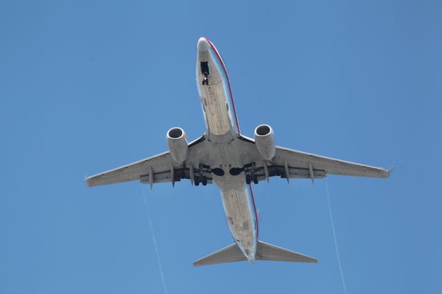 Boeing 737-800 (N849NN) - ON FINAL