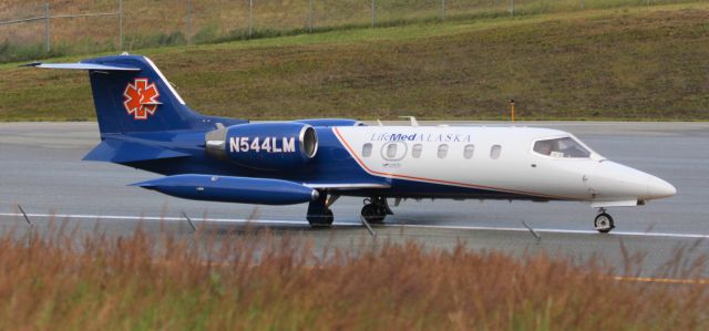 Learjet 35 (N544LM)