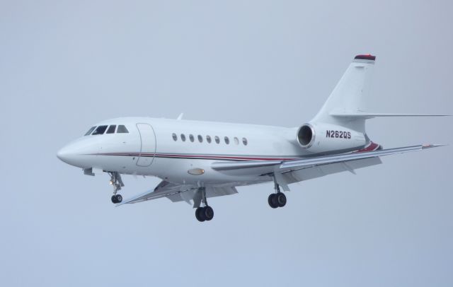 Dassault Falcon 2000 (N262QS) - Shown here on this wintry day in 2016 is a Dassault Falcon 2000 a moment or two from landing.