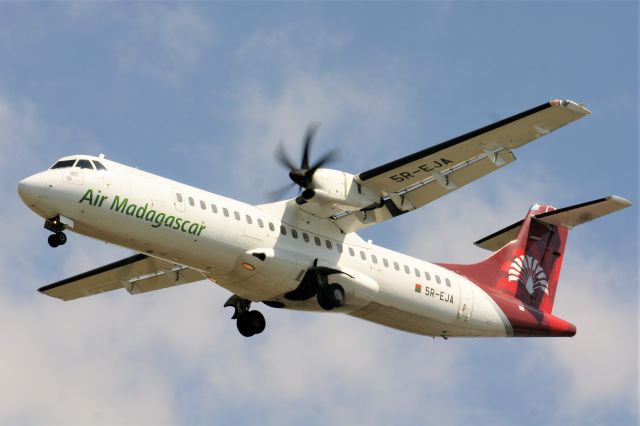 ATR ATR-72 (5R-EJA)