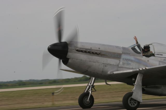— — - Heritage Flight P-51 at Southern Wisconsin Airfest 2008