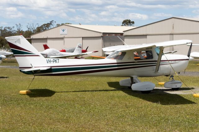 Cessna Skylane (VH-PKT)