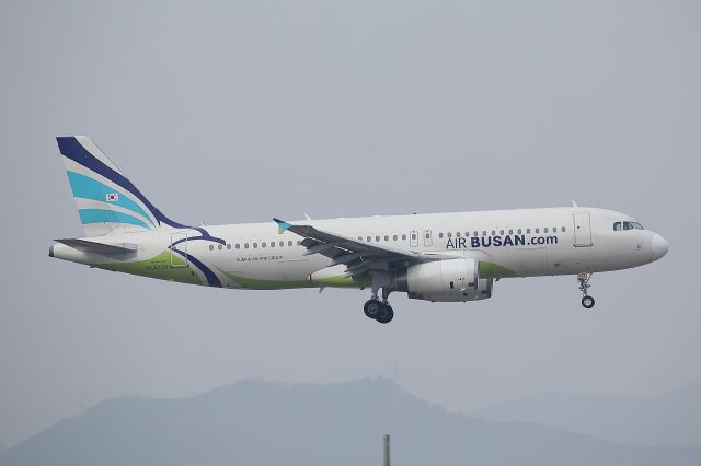 Airbus A320 (HL8328)