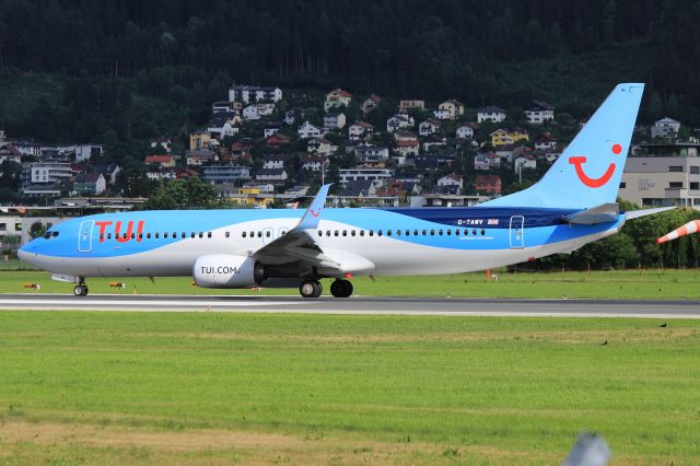 Boeing 737-800 (G-TAWV)