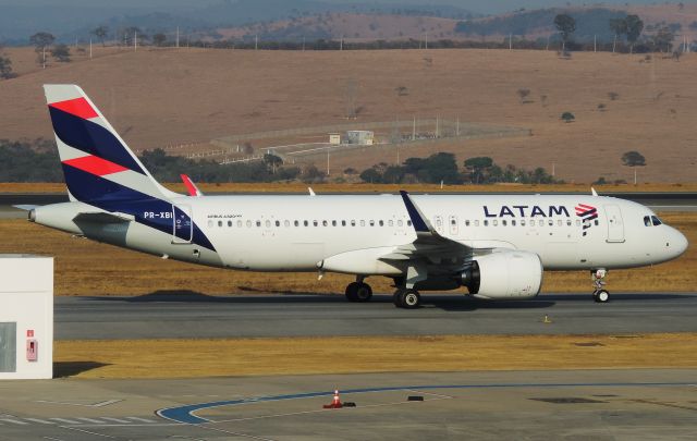 Airbus A320 (PR-XBI)