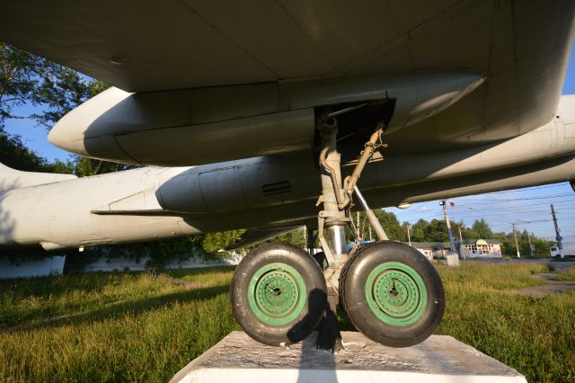 Tupolev Tu-16 —