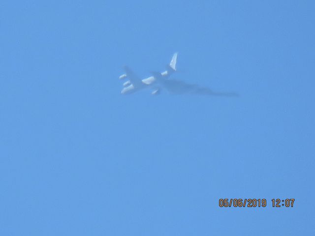 Boeing C-135FR Stratotanker (63-8032)