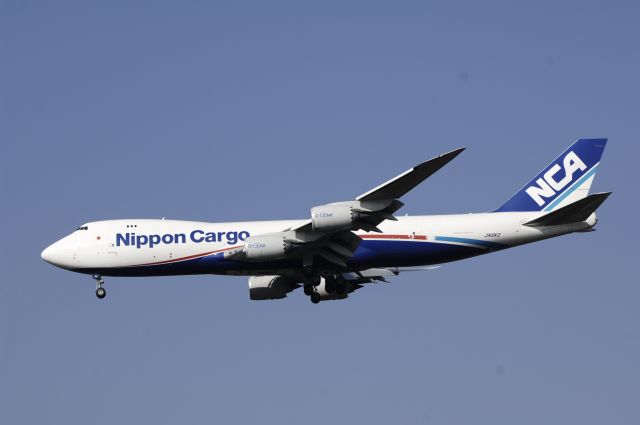 BOEING 747-8 (JA12KZ) - Final Approach to Narita Intl Airport Rwy16R on 2013/05/06