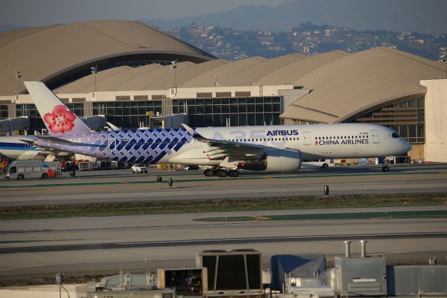 Airbus A350-900 (B-18918)