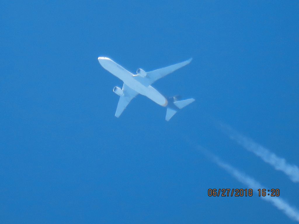 BOEING 767-300 (N316UP)