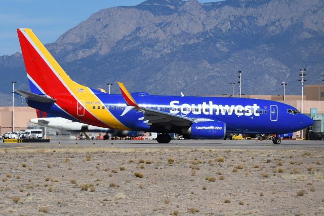 Boeing 737-700 (N972WN)
