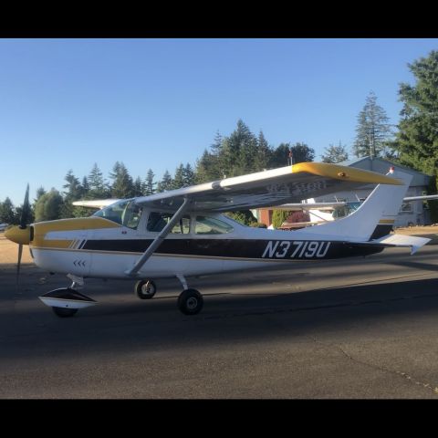 Cessna Skylane (N3719U) - Took at the fuel pumps on August 28, 2020, the second start on the fresh cylinders, pistons, and prop