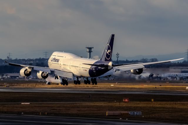 BOEING 747-8 (D-ABYC)