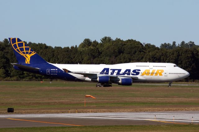 Boeing 747-400 (N263SG) - Atlas B744 arrival with the Baltimore Ravens who play the Patriots.