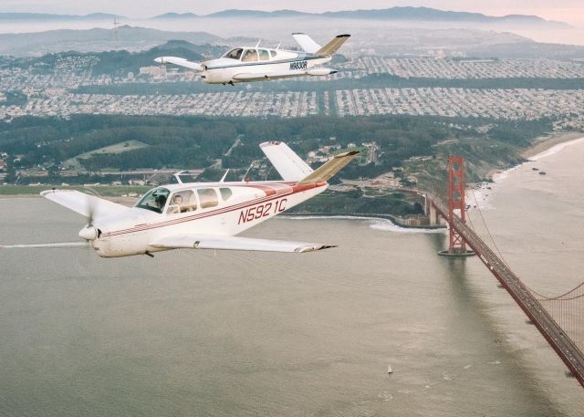 Beechcraft 35 Bonanza (N5921C)