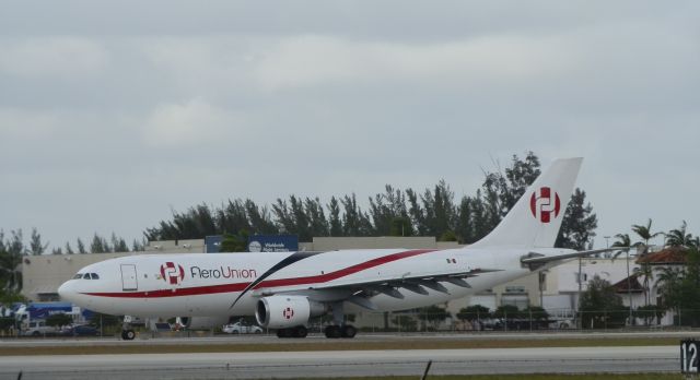 Airbus A300F4-200 (XA-LRL)