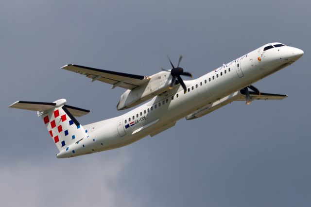 de Havilland Dash 8-400 (9A-CQE)