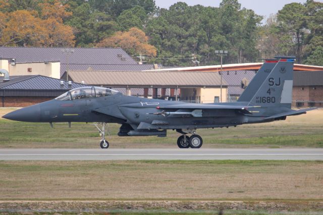 McDonnell Douglas F-15 Eagle (88-1680)