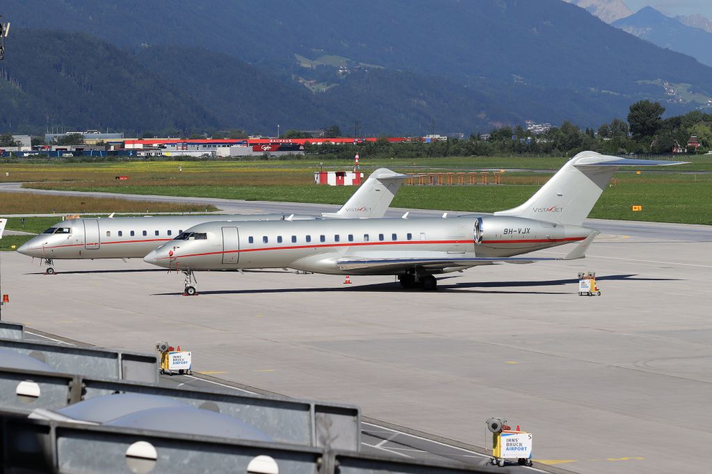 Bombardier Global Express (9H-VJX)