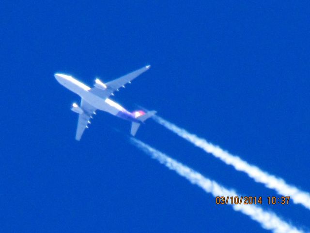 Airbus A330-300 (N392HA)