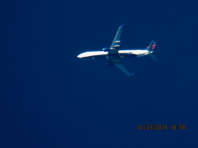 Boeing 737-900 (N861DN)