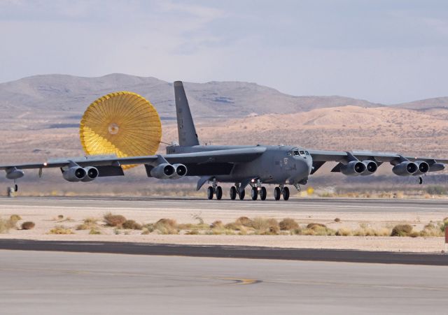 Boeing B-52 Stratofortress (60-0032)