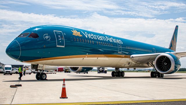 BOEING 787-10 Dreamliner (VN-A872)