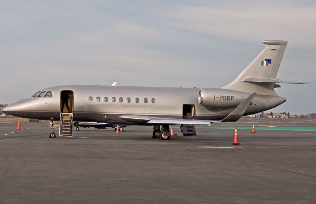 Dassault Falcon 2000 (I-PBRP) - Italian Falcon on the SFS ramp 04/12/17