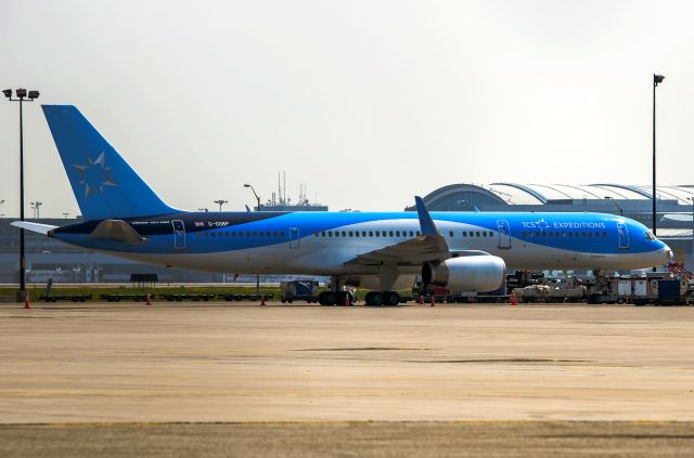 Boeing 757-200 (G-OOBF) - Thomson Airways 757-28A G-OOBF