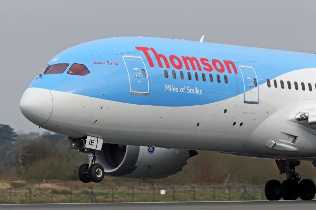 Boeing 787-8 (G-TUIE) - Up close with TOM850 departing to Puerto Vallarta in Mexico.