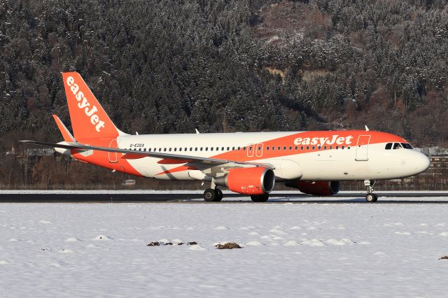 Airbus A320 (G-EZGX)