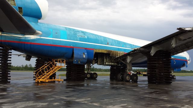 McDonnell Douglas DC-10 (Z-ALT) - Midsection supposedly sent to a Fedx aircraft 