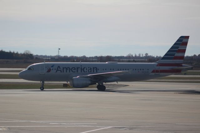 Airbus A320 (N109UW)