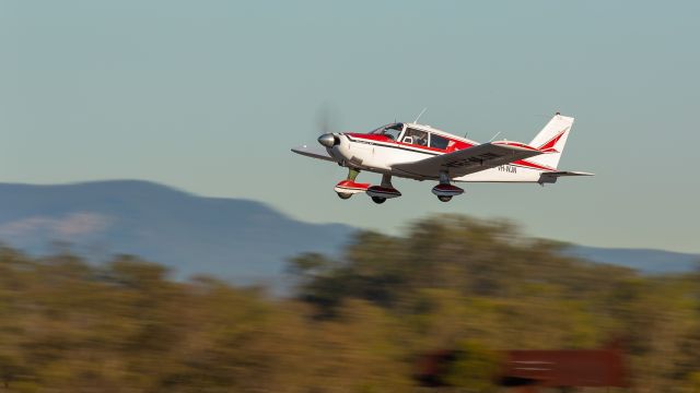 Piper Cherokee (VH-WJN)