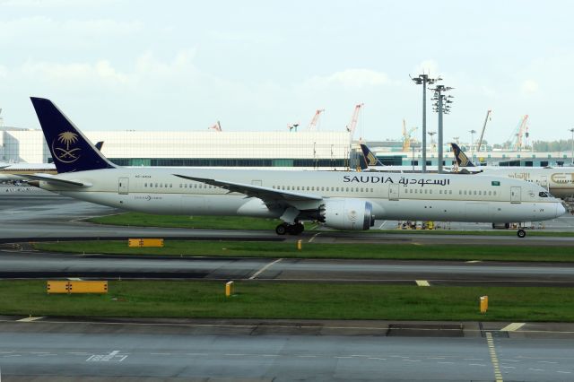 BOEING 787-10 Dreamliner (HZ-AR24)
