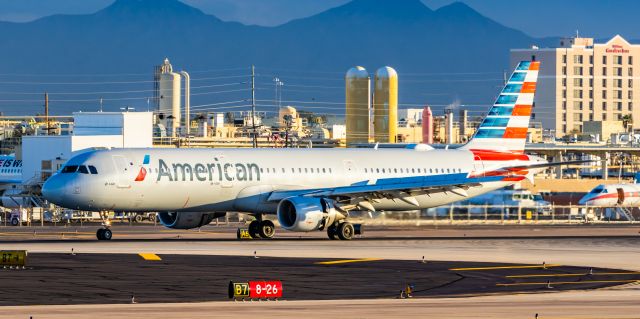 Airbus A321 (N150UW) - An American Airlines A321 taxing at PHX on 1/23/23. Taken with a Canon R7 and Tamron 70-200 G2 lens.