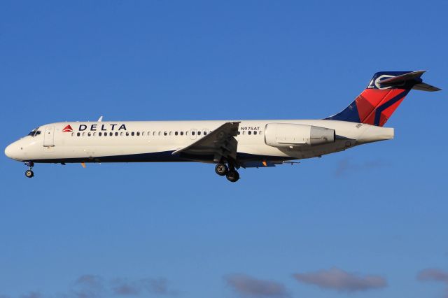 Boeing 717-200 (N975AT)