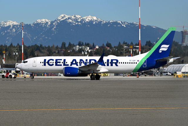 Boeing 737 MAX 8 (TF-ICP)