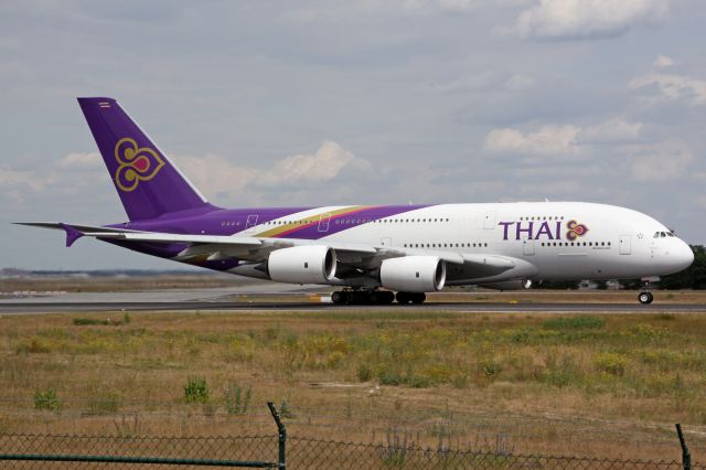 Airbus A380-800 (HS-TUE)