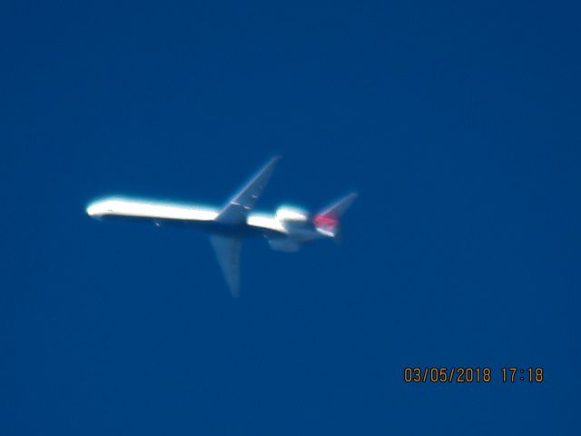 McDonnell Douglas MD-88 (N984DL)