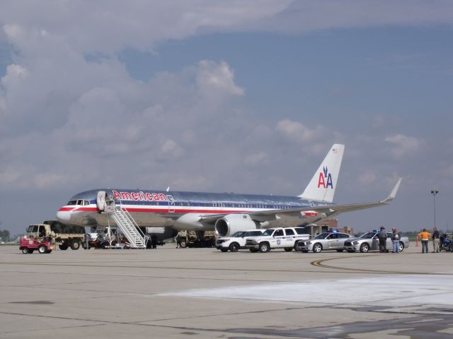 Boeing 757-200 — - Troop charter performed by a now retired B757 from American Airlines.  Taken sometime in early 2013 