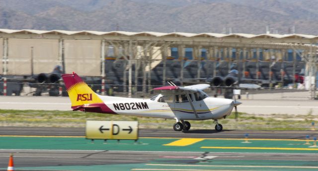 Cessna Skyhawk (N802NM)