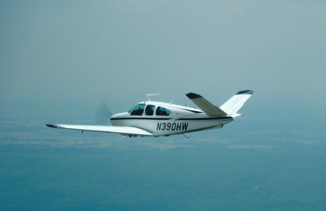 Beechcraft 35 Bonanza (N390HW)