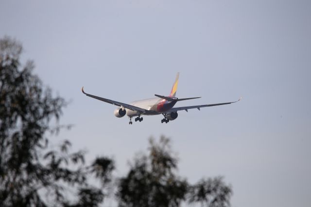 Airbus A350-900 (HL8079)