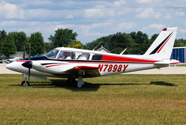 Piper PA-30 Twin Comanche (N7898Y)