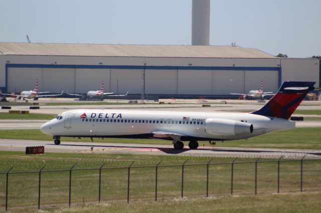 Boeing 717-200 (N948AT) - Plane Type: 1999 Boeing 717-200br /Route: DTW-CLTbr /Airline: Delta Airlines br /Livery: br /Registration: N948ATbr /Owned By: Delta Airlines INCbr /Runway: 36L 