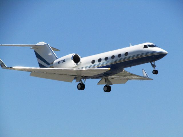 Gulfstream Aerospace Gulfstream IV (N572MS) - Landing RWY 20R